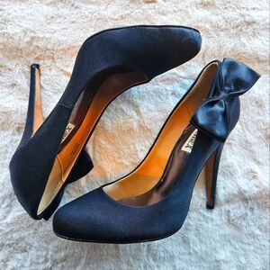 Badgley Mischka Black Satin Heels with Bow Detail – Elegant & Timeless, Size 7.5